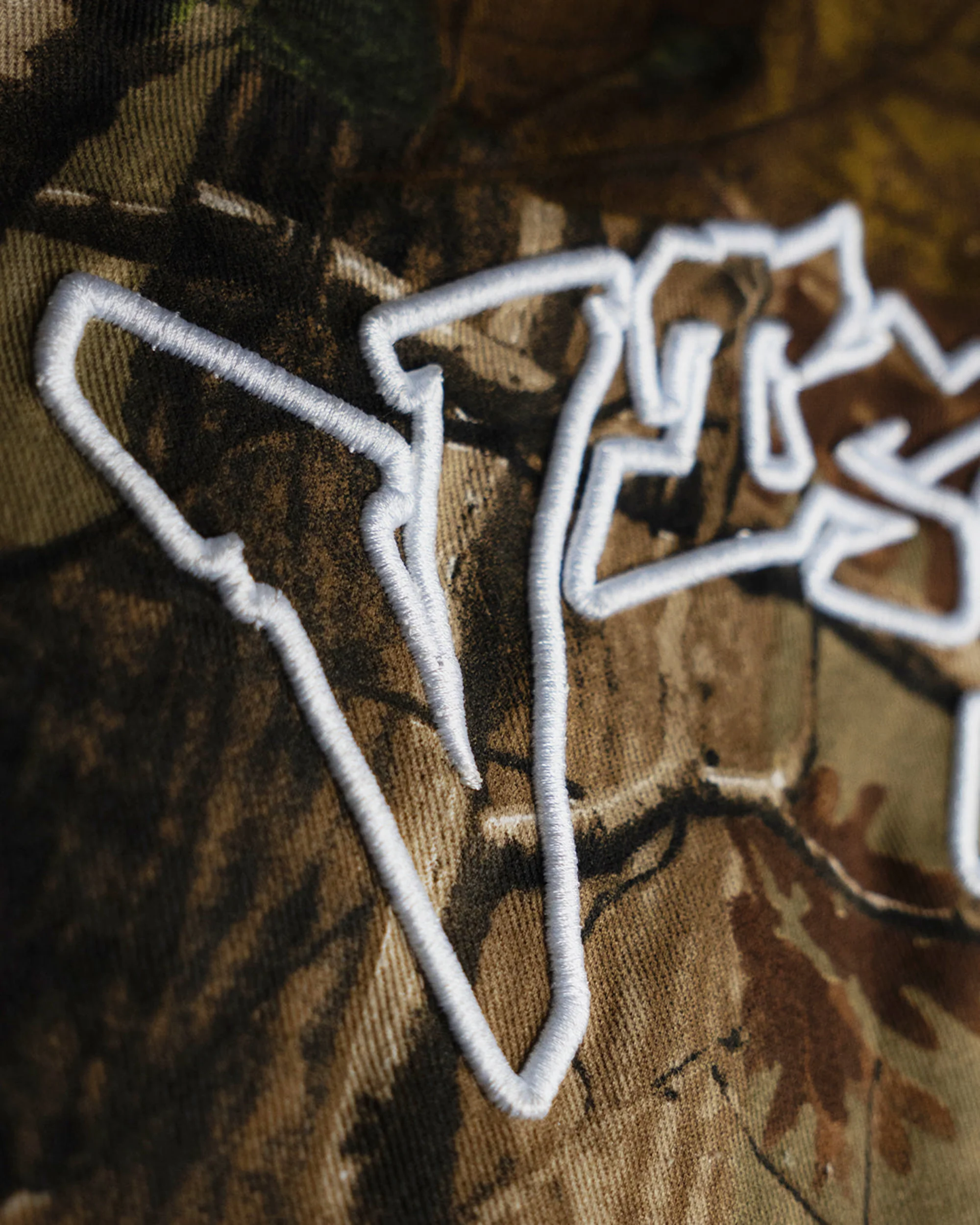 CAMO “GRAFFITI BLITZ” LONG STRAIGHT DENIM SHORTS - Image 5