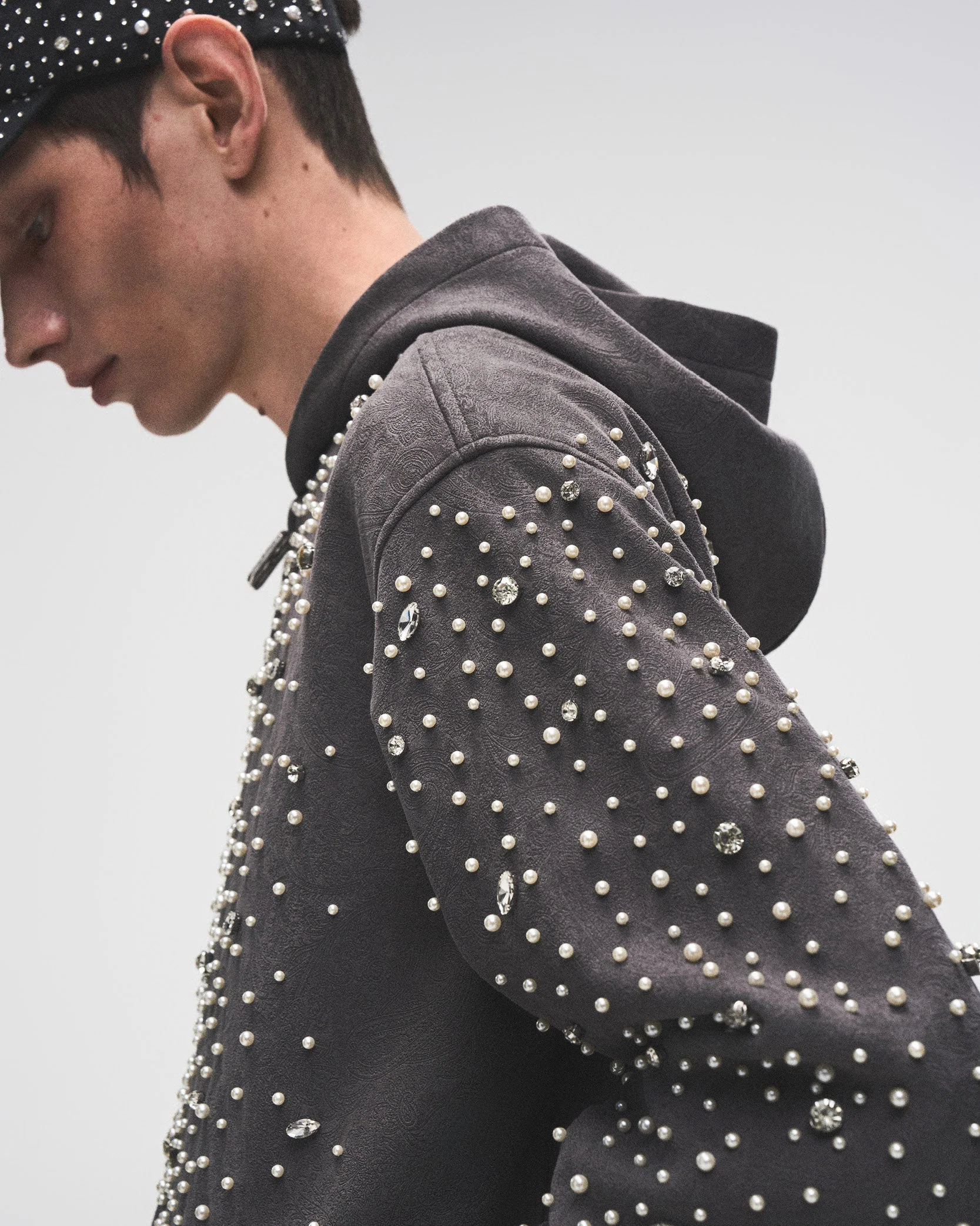 Cashew Blossom Pearl Zipper Hoodie - Image 11