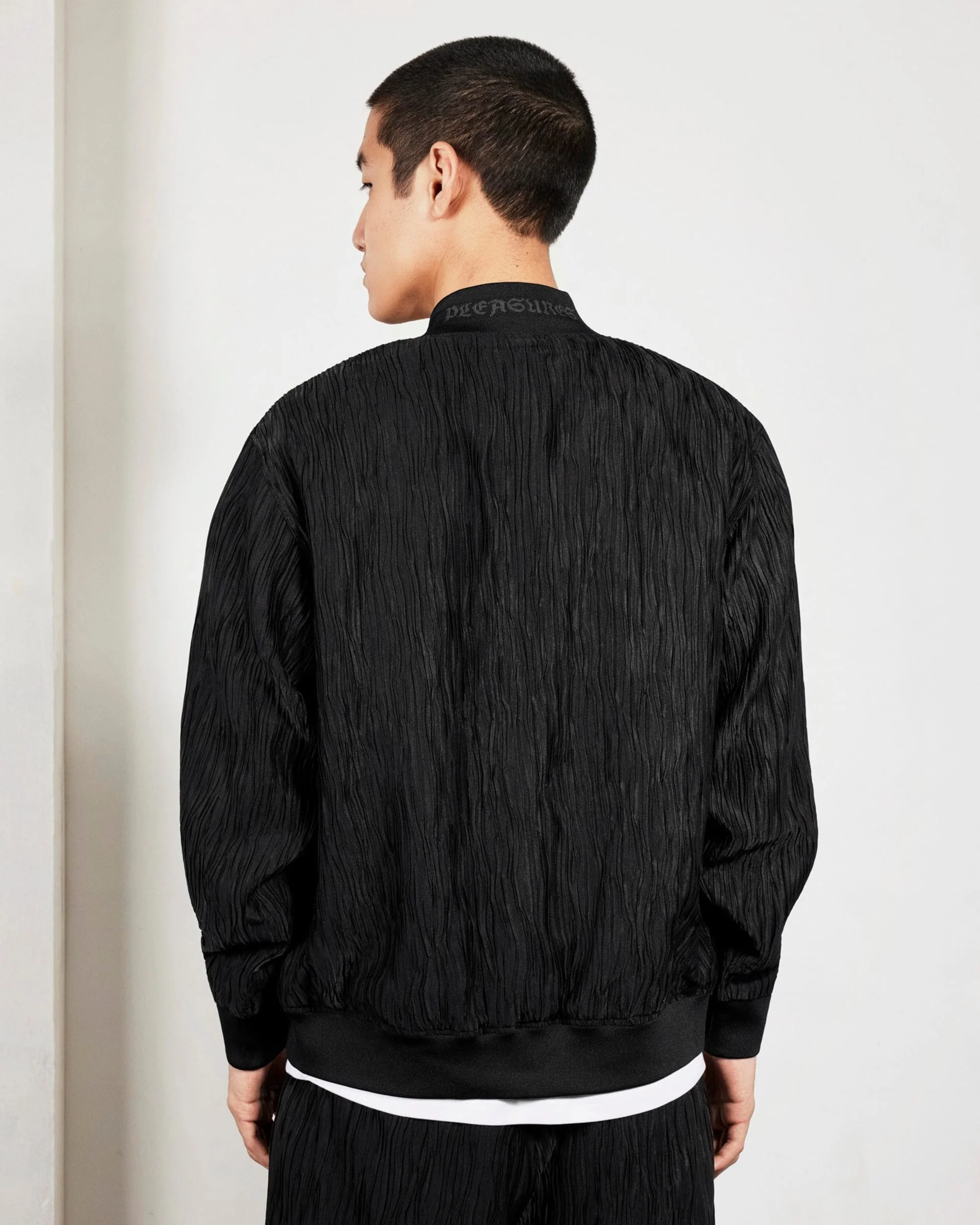 DISGUISE BOMBER - Image 4