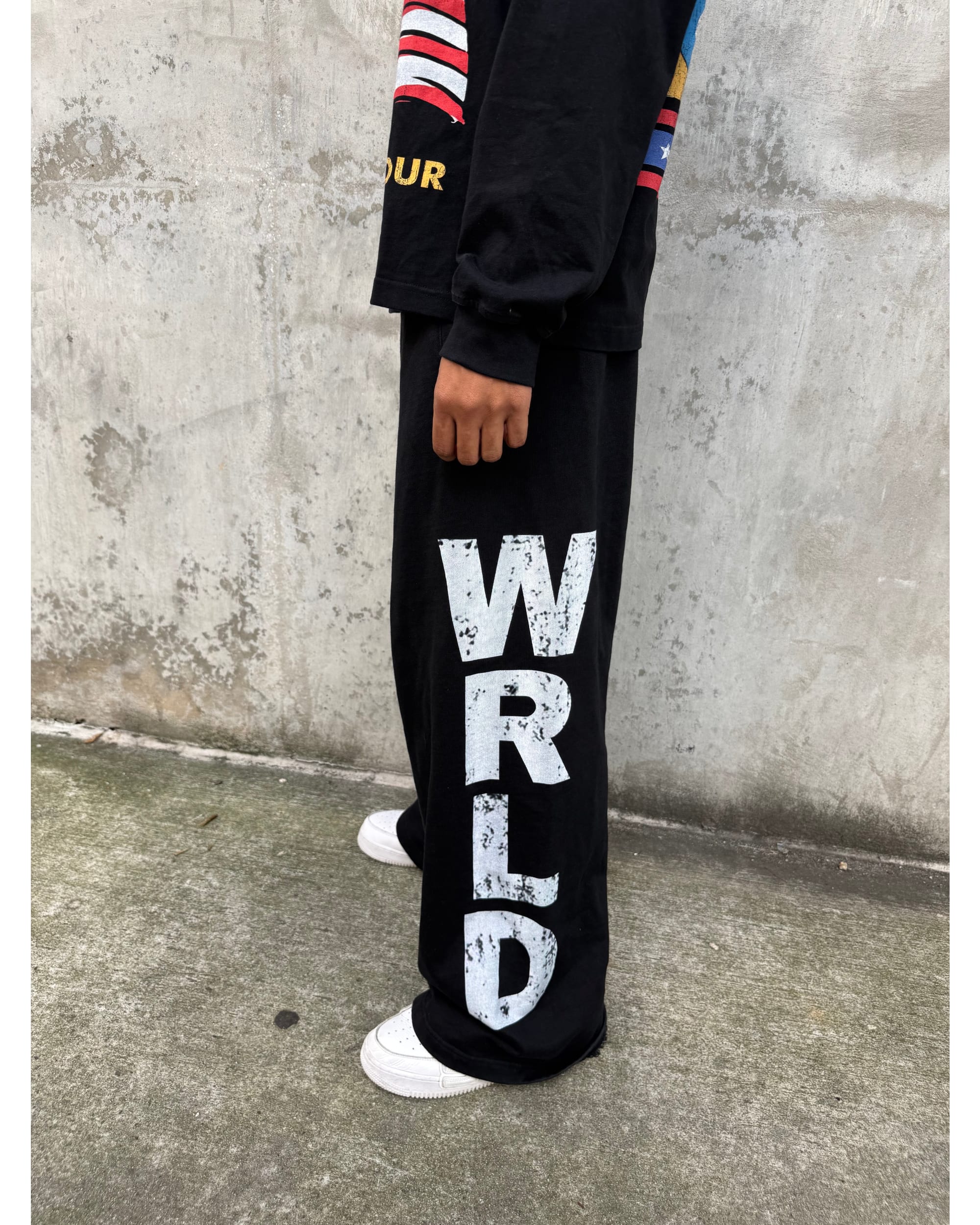 EVERYDAY SWEATS - Image 3