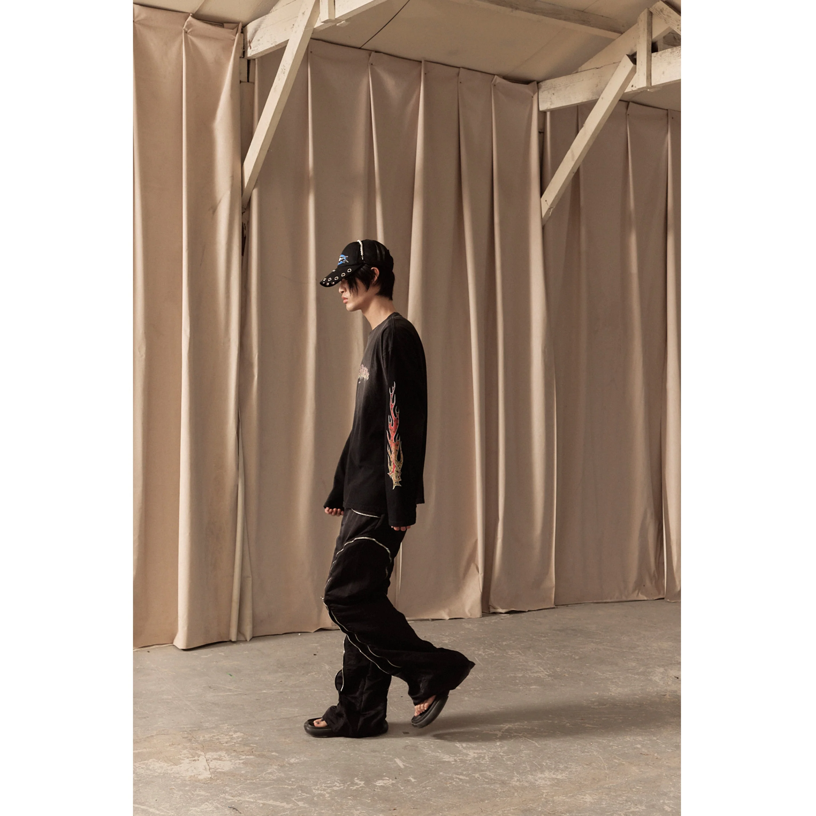 FLAME LONG SLEEVE TEE / BLACK - Image 29