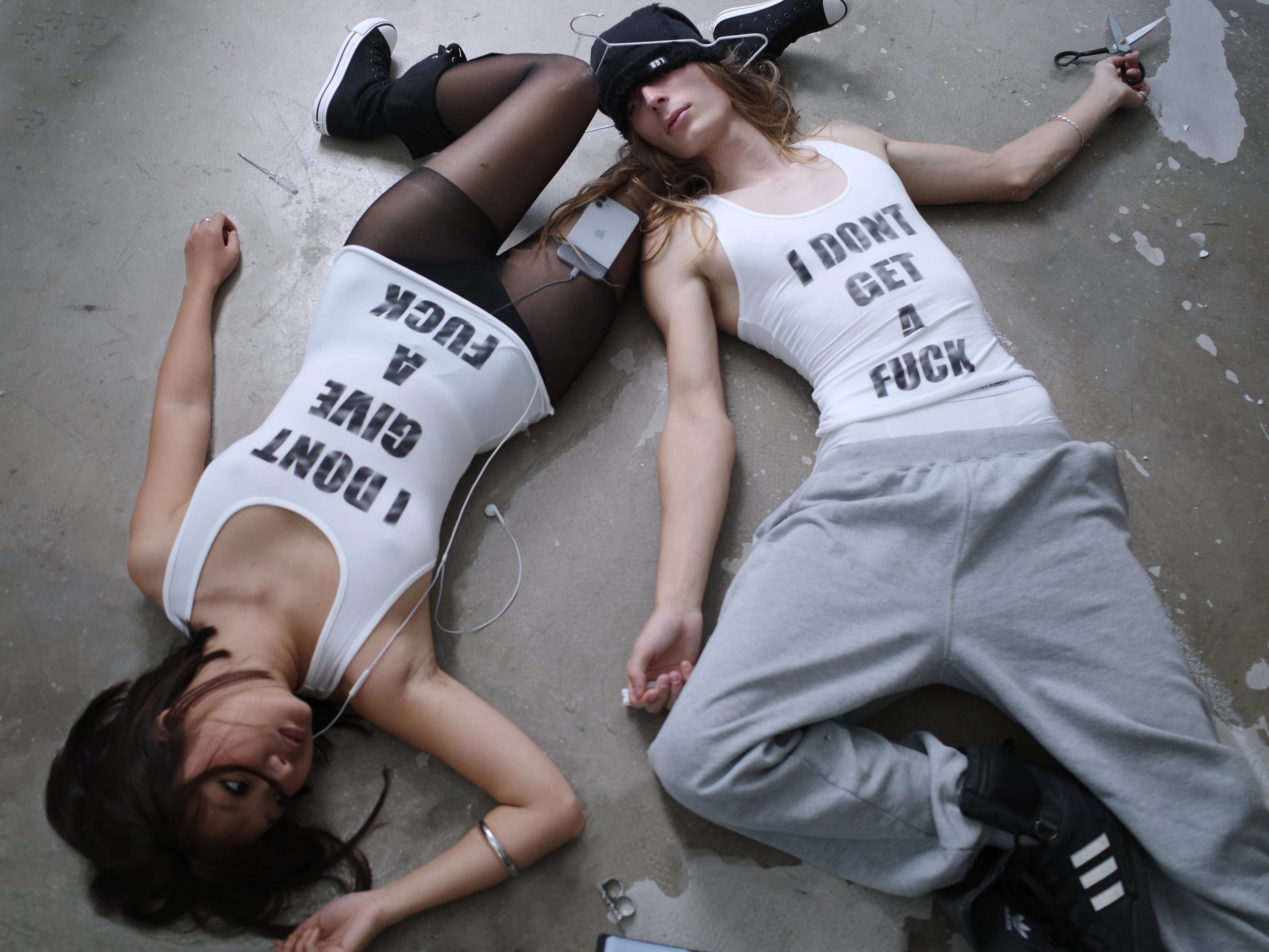 I DONT GIVE/GET A FUCK Spray Tank Top - Image 27