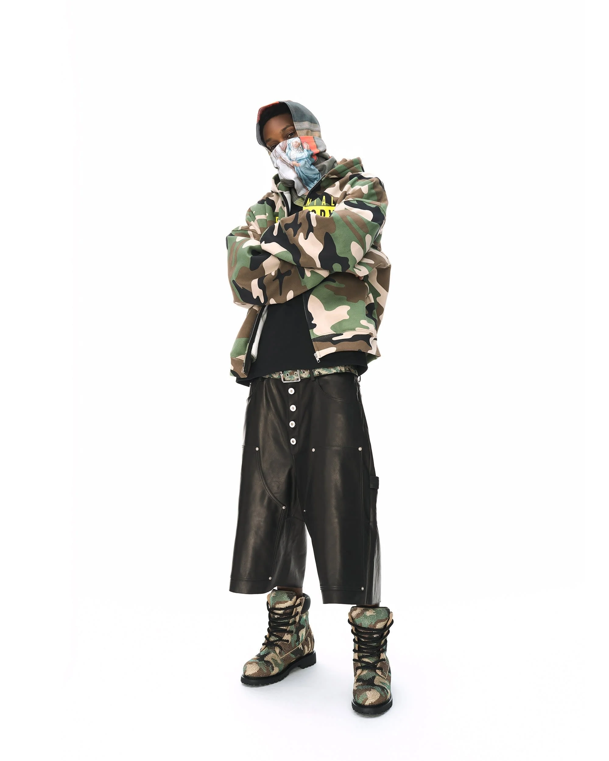 LEATHER BAGGY SHORTS - Image 6