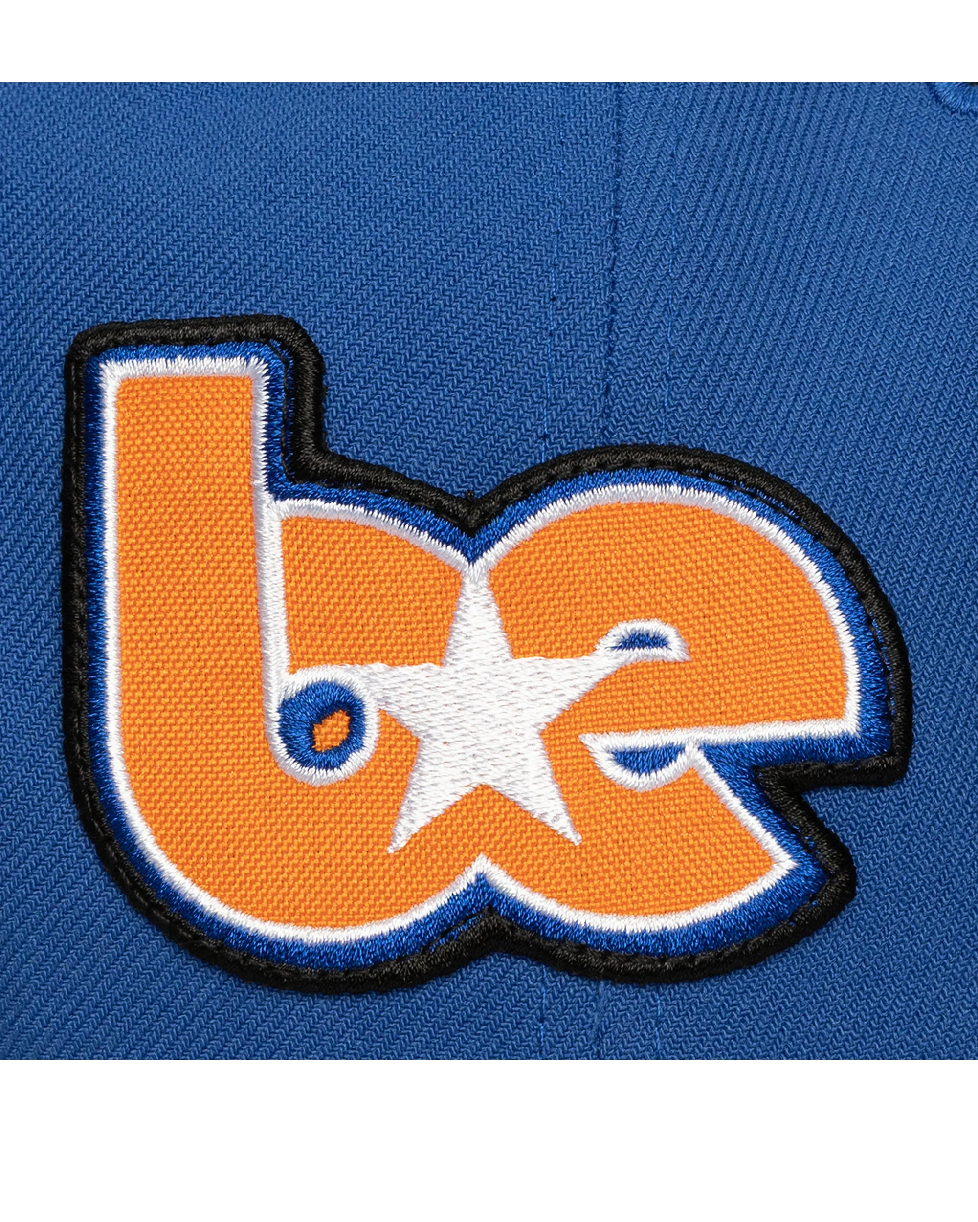 Mitchell & Ness x Billie Eilish New York Knicks NBA B.E. Patch Snapback - Image 6