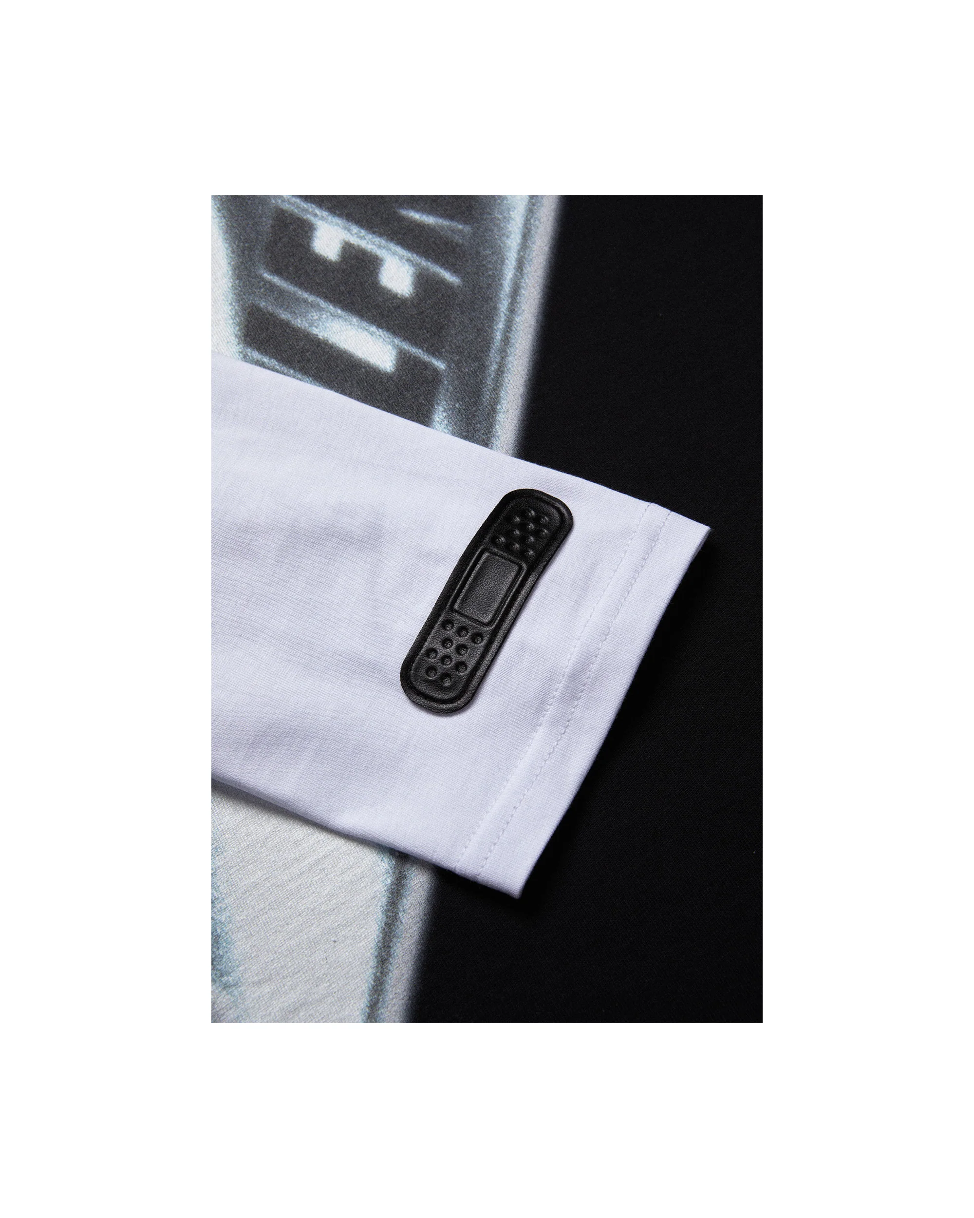 No Name A Tee - Black/White - Image 4
