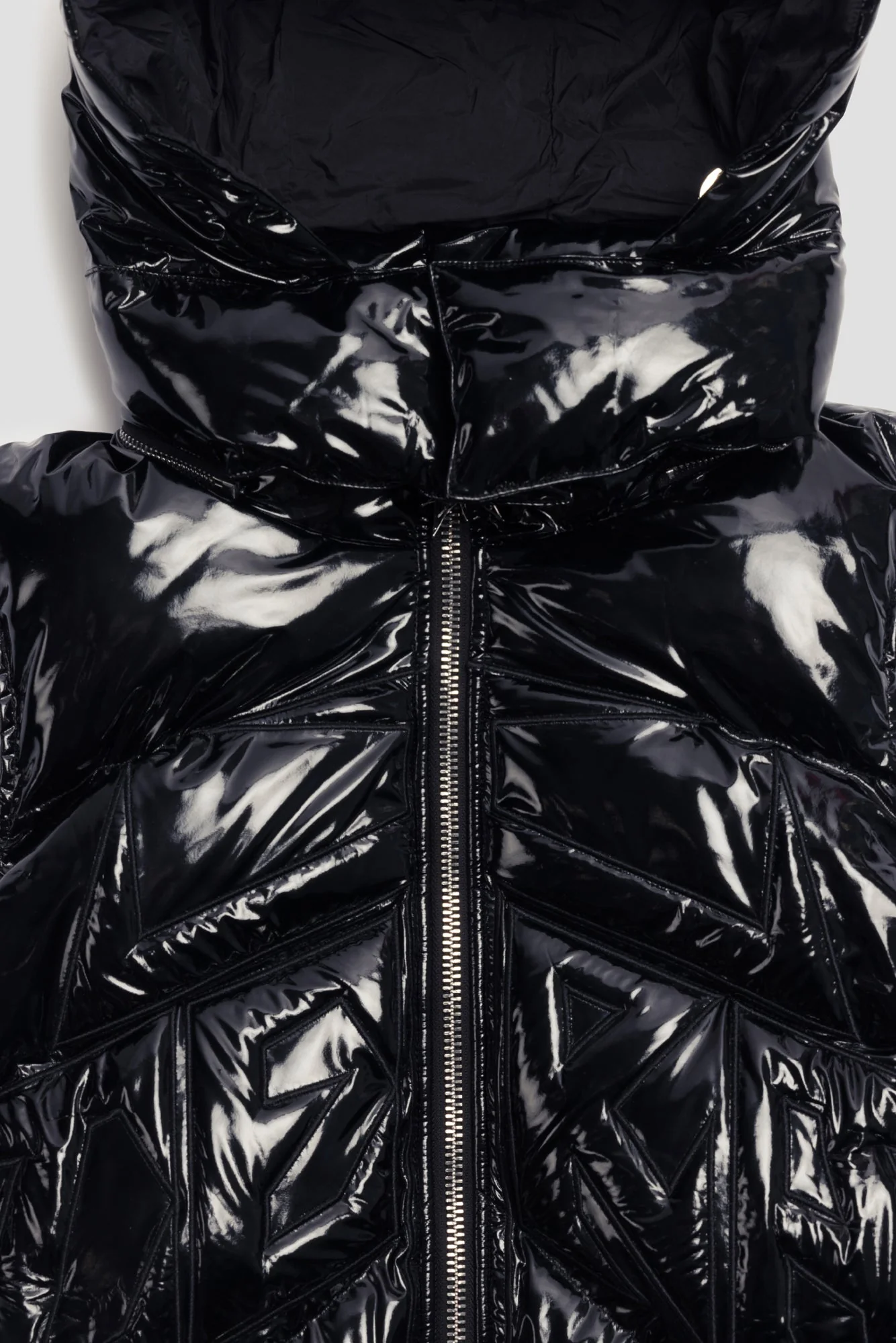 NOIR PUFFER GILET - Image 11