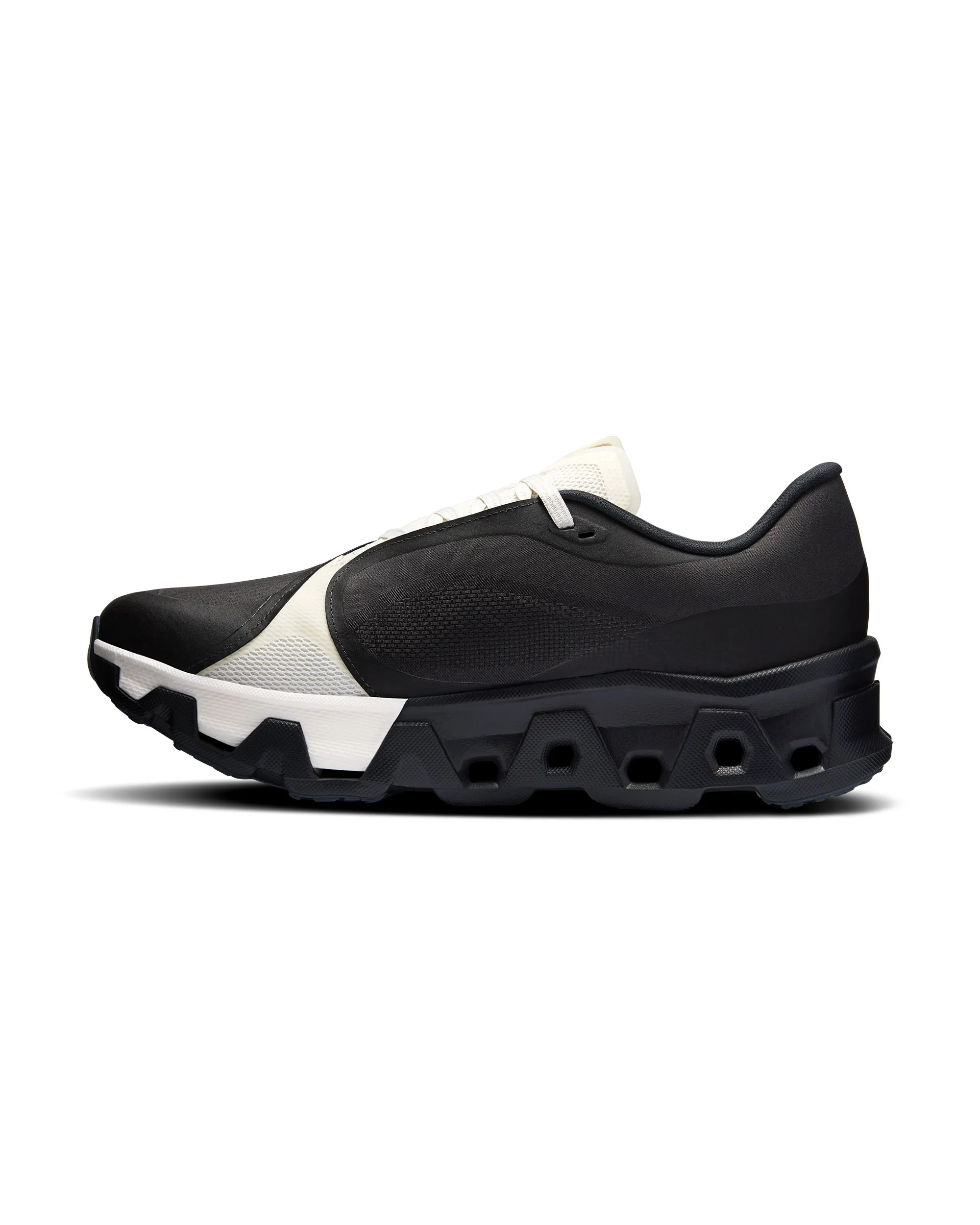 Post Archive Faction x On Running Cloudmonster Hyper - Black - Image 3