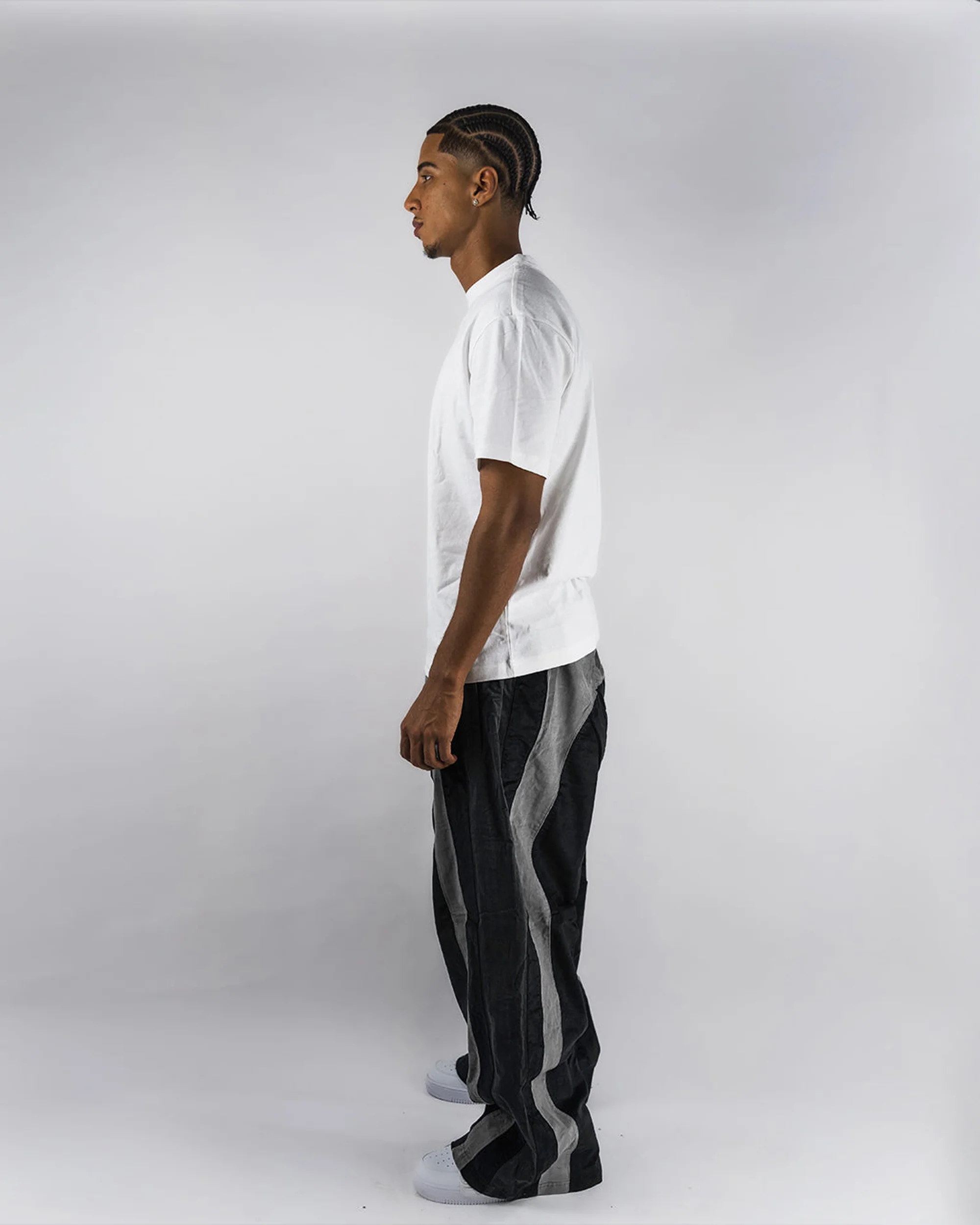 "RADIANT AURA" WIDE LEG SWEATS (POKERFACE) - Image 3