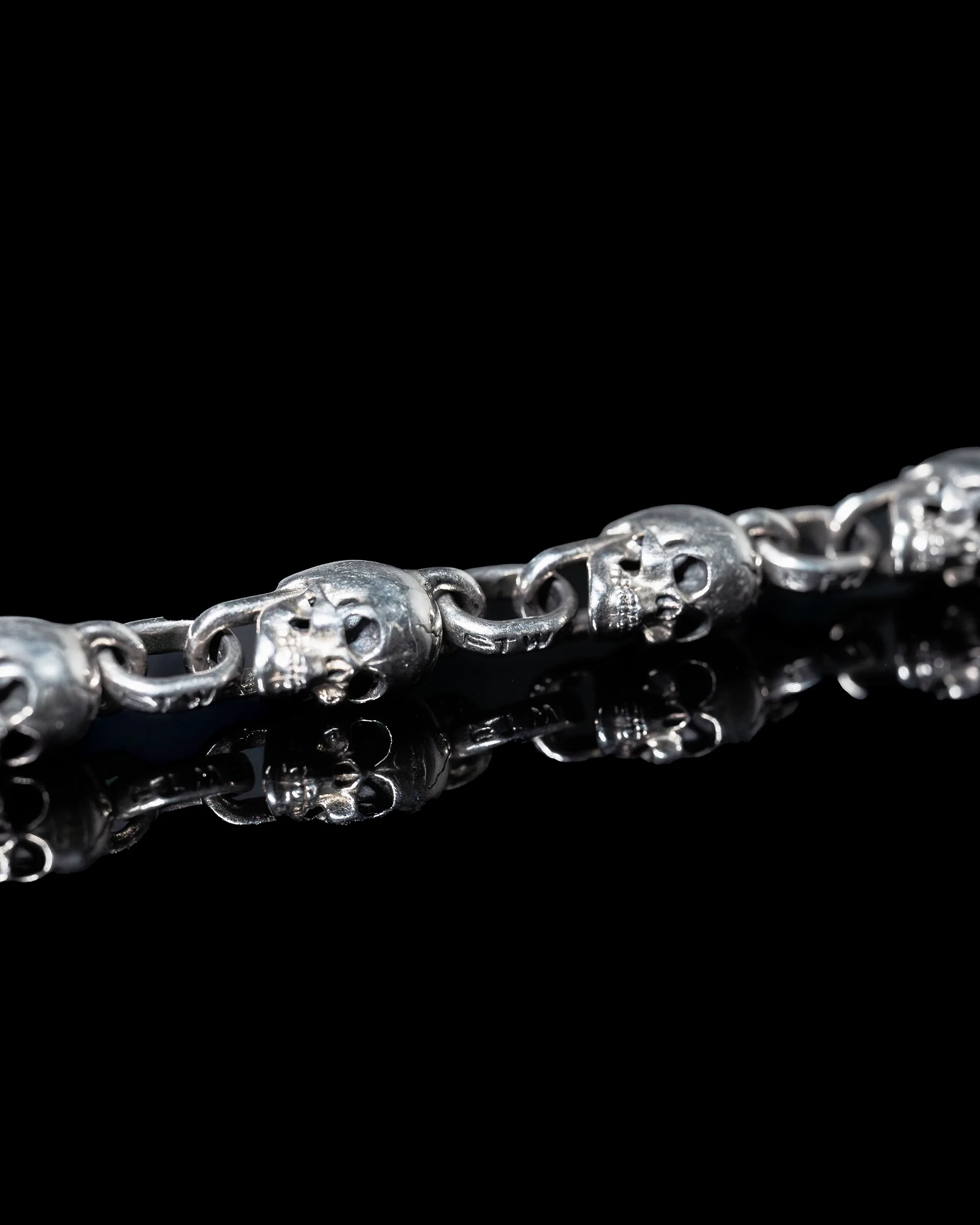 SKULL CHAIN BRACELET - Image 3
